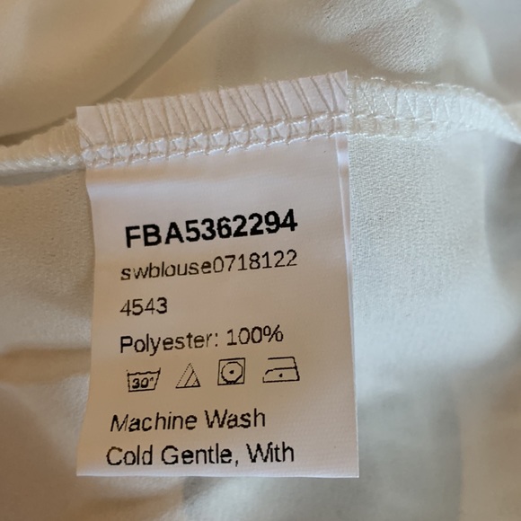 White lace blouse Size M. - Picture 5 of 6